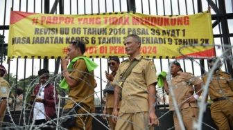 Semakin Lama Semakin Korup Soal Masa Jabatan Kades