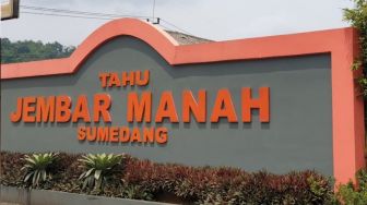 Tahu Jembar Manah Sumedang Berciri Khas, Empuk Kriuk Renyah dan Gurih