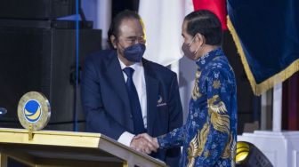 Deal Politik, Satu Jam Obrolan Khusus Jokowi dan Surya Paloh di Istana Merdeka