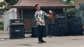 Gibran Atraksi dengan Maskot Jakarta Elang Bondol di Pembukaan Solo Safari: Kode Maju DKI 1?