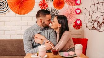 14 Ucapan Hari Valentine 2023 untuk Pacar yang Jauh, Romantis dan Berkesan