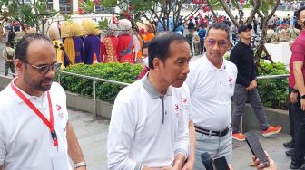 Jawaban Jokowi Ditanya Soal Pertemuannya Dengan Surya Paloh: Mau Tahu Aja!