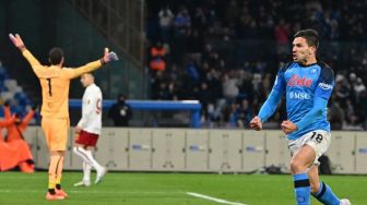 Hasil dan Klasemen Liga Italia usai Napoli Pecundangi AS Roma, Partenopei Kian Kokoh di Puncak