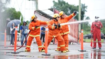 Latih Kesigapan Karyawan Tangani Kebakaran, Pupuk Kaltim Gelar Fire and Rescue Competition