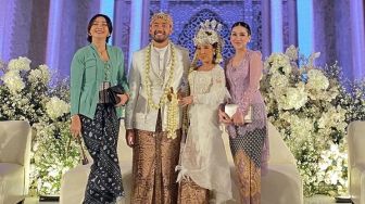 Tampil Menawan di Pernikahan Kiky Saputri-M Khairi, Harga Kebaya Hesti Purwadinata Cuma Segini
