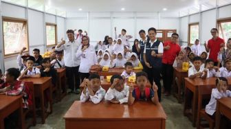 Peduli Pendidikan, Telkom Bangun Sekolah Sementara di Daerah Terdampak Bencana Gempa Cianjur