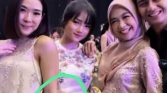 Foto Bareng Fuji di Nikahan Kiky Saputri, Tangan Gisel Bikin Salfok: Nggak Mau Disentuh!