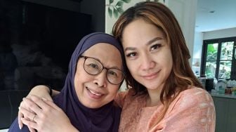 10 Potret Kedekatan BCL dengan Keluarga Ashraf di Malaysia, Sudah Dianggap Anak Kandung oleh Mertua