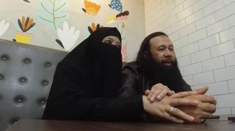 Sosok Suami Peggy Melati Sukma, Juragan Kaya Pemilik Peternakan di Selandia Baru