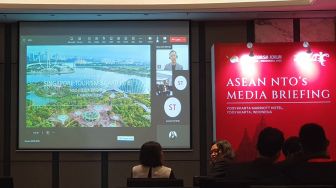 Capai 1,1 Juta Kunjungan, Wisatawan Indonesia Paling Banyak ke Singapura di 2022