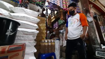 Stok Langka, Harga Minyak Goreng Subsidi di Kota Kediri &#039;Melambung&#039;