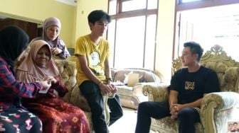 Haru! Ibu Eny Tolak Bantuan Listrik Gratis Seumur Hidup, Ogah Ngerepotin Orang