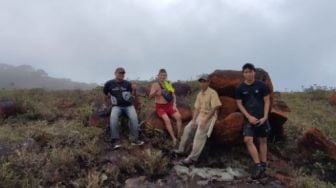 Keindahan Bukit Permata di Lingga Buat Pendaki Takjub: Keren