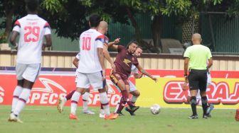 Hasil BRI Liga 1: Drama 8 Kartu Kuning dan 2 Kartu Merah di PTIK, PSM Makassar Bungkam Arema FC 1-0