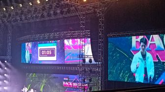 Keserun Fancon EXO-SC di Jakarta, Chanyeol dan Sehun Main Lato-lato