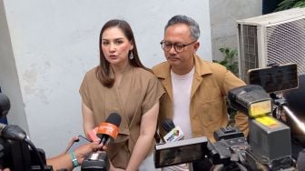 Ayah Mona Ratuliu Meninggal Dunia Jelang Tahajud: Kisah Toleransi yang Menyentuh Hati