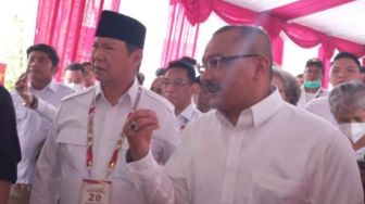 Ferdinand Hutahaean Nongol di Acara HUT Partai Gerindra ke-15, Asyik Tegur Sapa dengan Adik Prabowo