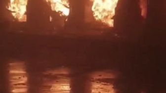 PT Indah Kiat di Kabupaten Serang Terbakar