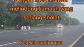 Viral Mobil Patwal Jaga Nahdliyin Sholat di Pinggir Jalan Tol Sidoarjo Tuai Perdebatan Warganet