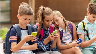 5 Cara Mencegah Anak Lakukan Hate Speech di Media Sosial, Orang Tua Wajib Tahu!
