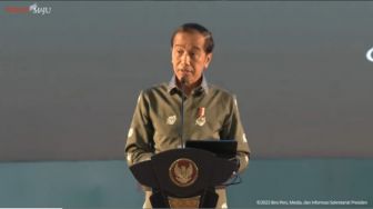 Jokowi Minta Erick Thohir Cegah Sepak Bola Indonesia Kena Sanksi FIFA