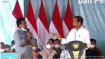 Kasih Sepeda ke Pedagang Pupuk di Aceh, Jokowi Guyon: Itu Kalau Dijual Bisa Beli Mobil