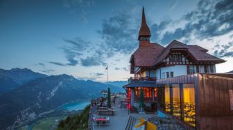 3 Destinasi Baru di Interlaken Swiss: Jelajah Kota dan Gunung dengan Kereta Gantung, Seru!