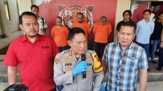 Polresta Jambi Tangkap Tiga Pria Pembuat SIM Palsu