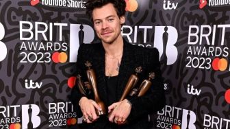 Menangkan 4 Kategori, Harry Styles Borong Penghargaan BRIT Awards 2023