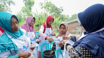 Peluang Lapangan Kerja Baru, Ratusan Ibu-ibu di Tuban Ikut Pelatihan Pembuatan Sabun dari Komunitas Relawan Sandiaga Uno
