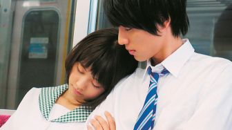 11 Film Romantis Jepang yang Bikin Kangen Masa SMA