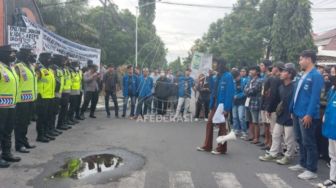 PMII Kediri Demo Tolak Perpanjangan Masa Jabatan Kades