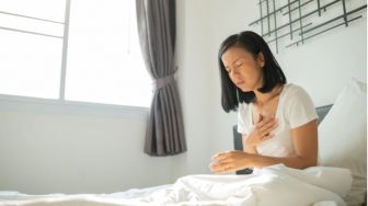 Kamu Harus Tahu! Ini Alasan Payudara Sering Sakit saat Menjelang Menstruasi