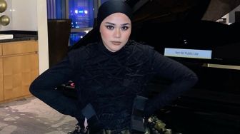 10 Potret Sivia Azizah Pamer Baby Bump, Gaya Hijabnya Jadi Perhatian Netizen