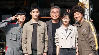 5 Potret di Balik Layar Taxi Driver Season 2, Drama Baru Lee Je Hoon dan Pyo Ye Jin yang Mulai Tayang Malam Ini