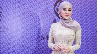 Olla Ramlan Buka Kemungkinan Lepas Hijab, Singgung soal Penghasilan