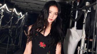 Jisoo BLACKPINK Syuting MV Solo di Luar Negeri, Agensi: Biayanya Bukan Main