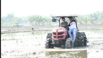 Berkat Alsintan, Panen Raya di Rembang Lebih Menguntungkan Petani