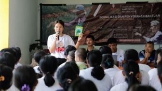 Tingkatkan Hasil Pertanian, OMG Adakan Sosialisasi Serta Penyerahan Bantuan Kepada Kelompok Tani Desa