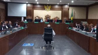 Tidak Kuat Dengar Pertimbangan Hukum, Sidang Vonis Surya Darmadi Diskor Gegara Jantungnya Tiba-tiba Sakit