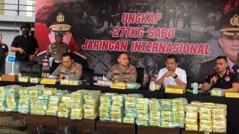 Polres Metro Jakbar Bongkar Jaringan Narkoba Malaysia-Jakarta, Total 227 Kg Sabu Disita