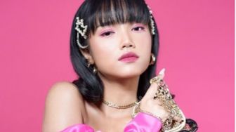 Fuji Pamer Foto ala Barbie Malah Banjir Cibiran Netizen: Enggak Cocok Banget Dilihatnya