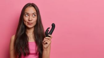 Bahaya Keseringan Pakai Vibrator Pada Miss V, Bikin Longgar?