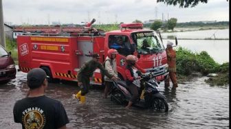 Kali Lamong Meluap Akibatkan Kawasan Pakal Banjir, Beruntung Tak Sampai Masuk Area GBT