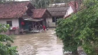 6436 Jiwa Terdampak Banjir yang Terjang Kabupaten Bekasi, Kondisi Terparah di Desa Sukajadi