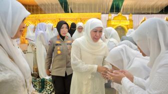 Hadiri Haul Akbar Al Fitrah Kedinding, Gubernur Khofifah Bangkitkan Spiritualitas Global Antar Umat Islam Dunia