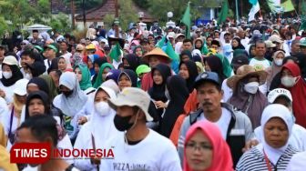 Puluhan Ribu Peserta Ikuti Jalan Sehat 1 Abad NU