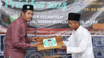 Bangun Kemandirian Ekonomi Santri Lewat UMKM, Kiyai Muda Jatim Gelar Sarasehan Pesantrenpreneur di Gresik