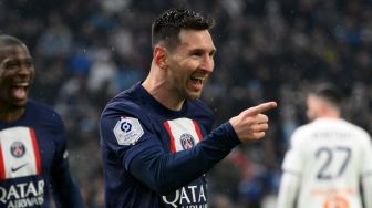 Lionel Messi Beli 35 iPhone Berlapis Emas Bertuliskan Nama Skuad Timnas Argentina Piala Dunia 2022