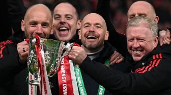 Usai Juara Piala Liga Inggris, Erick Ten Hag Tulis Surat Terbuka untuk Para Fan Man United